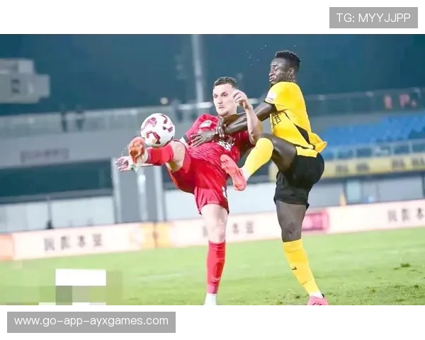 王上源长传精准，点燃河南队的绝佳进攻机会